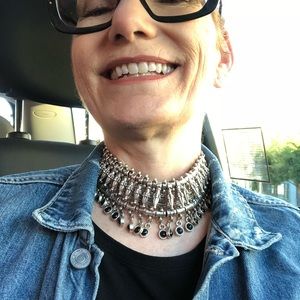 Meet your Posher, Dana